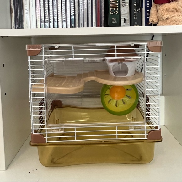Small pet hamster cage with accessories - Picture 2 of 2
